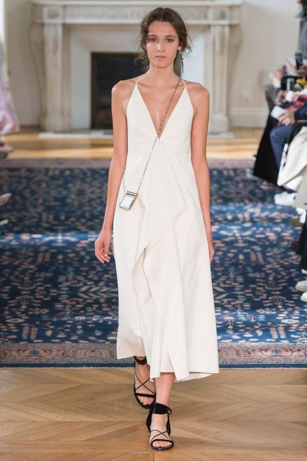Valentino Spring Collection 2016 Model Amanda Googe