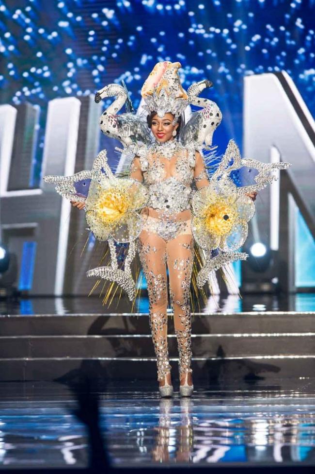 Shirly Karvinen Miss Universe Candidate in National Costume